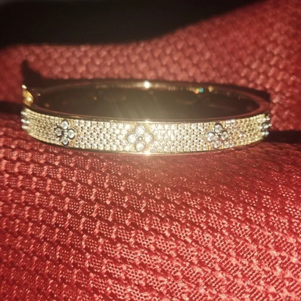Park Lane Gold Royal Bracelet NWT  RETIRED